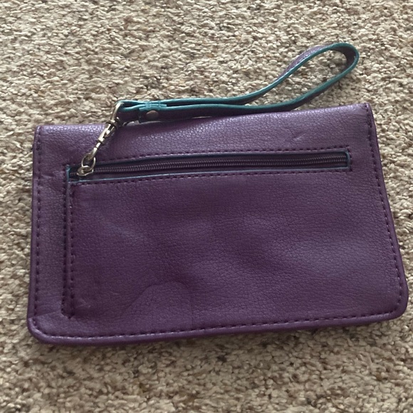 Limited Purple Clutch - Picture 3 of 4